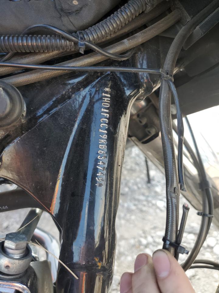 2019 Harley-Davidson Flhtcu VIN: 1HD1FCC19KB634745 Lot: 61815795