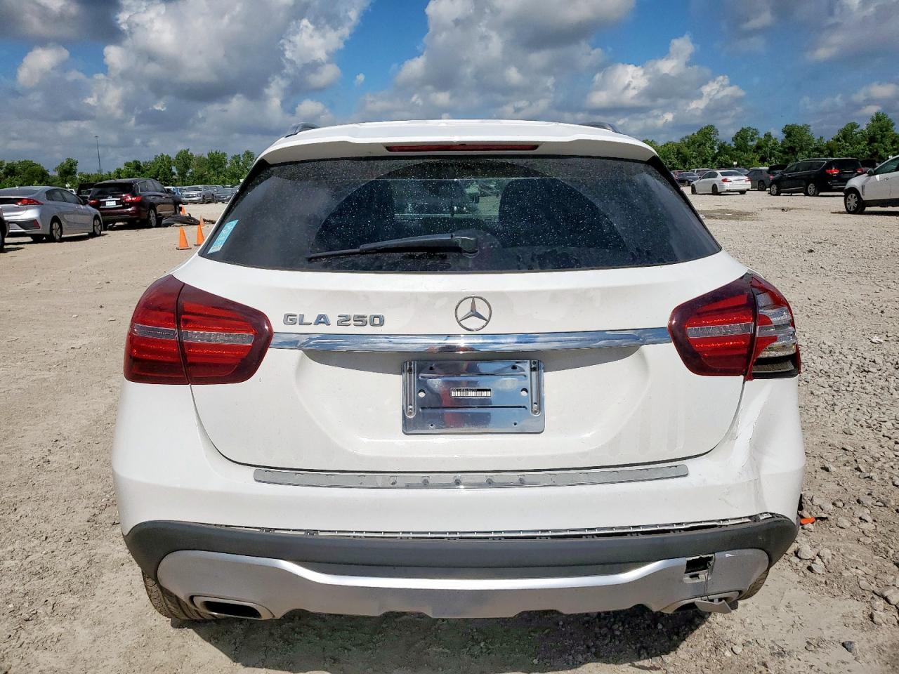 wdctg4eb0jj520716 WDCTG4EB0JJ520716 2018 Mercedes-Benz Gla 250