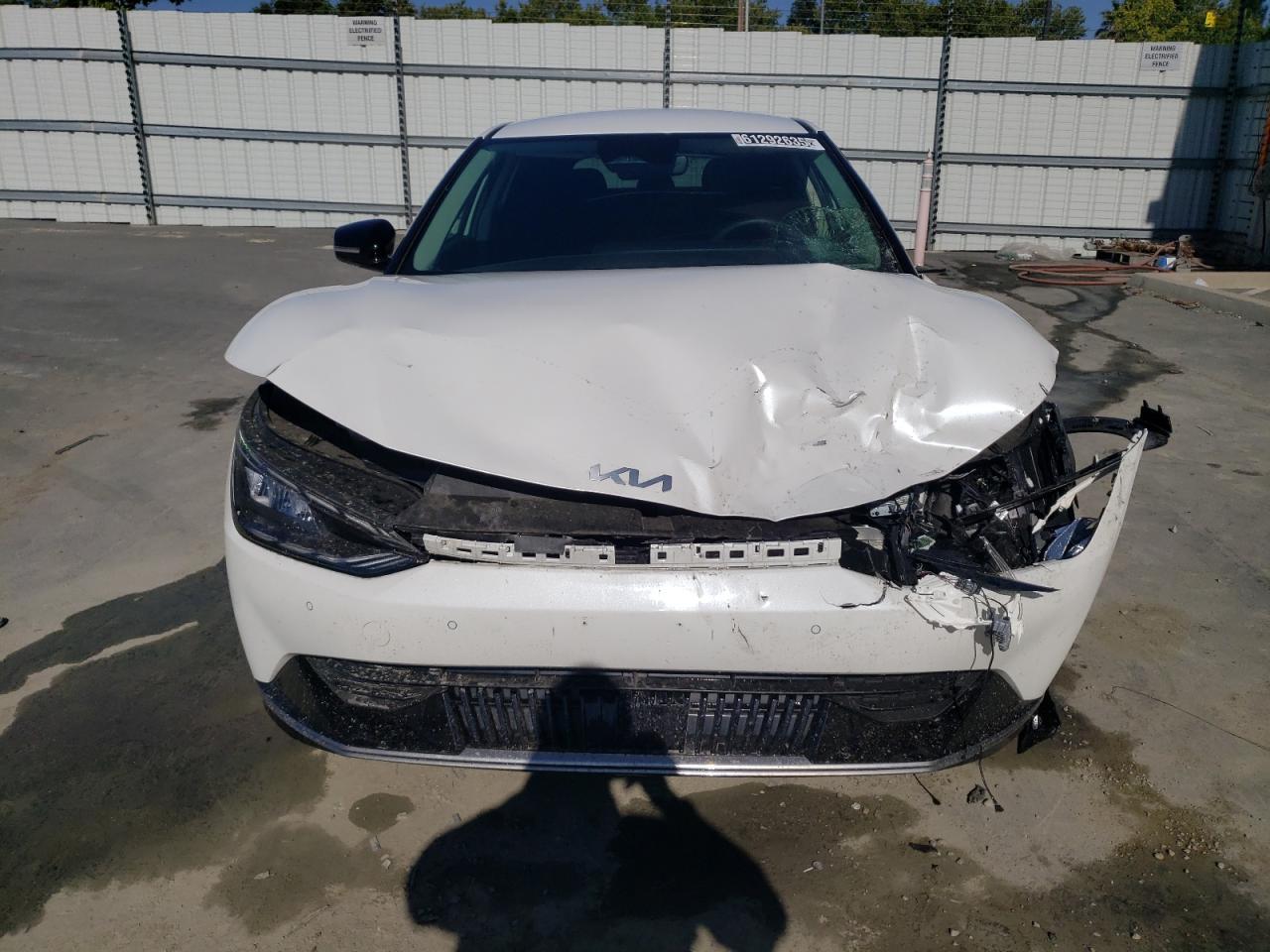 KIA EV6 LIGHT 2024 VIN KNDC34LA1R5211448 zdjęcie 5