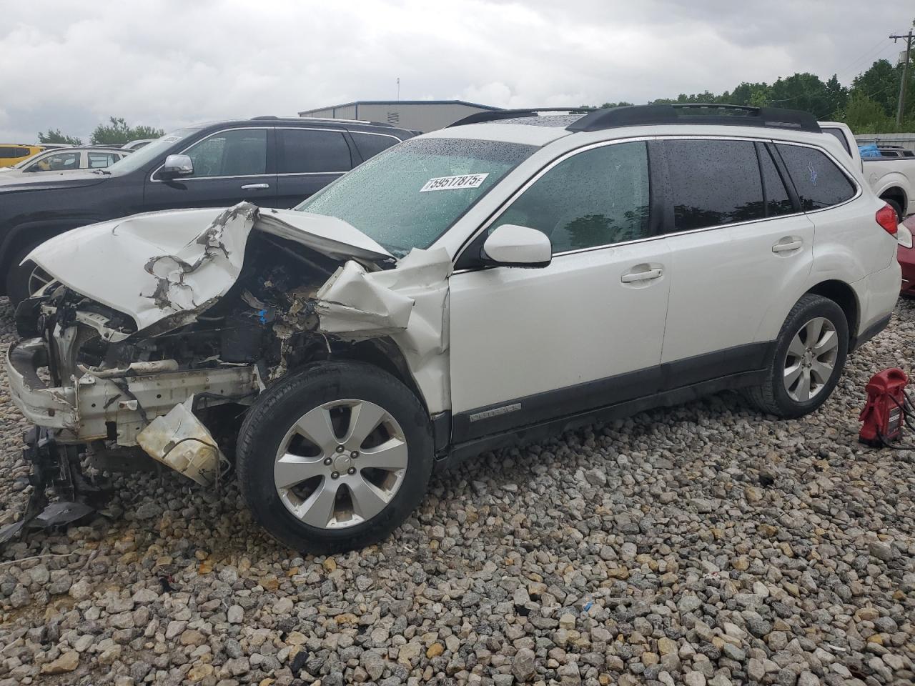 2011 Subaru Outback 2.5I Limited for Sale in Wayland, MI - Front End