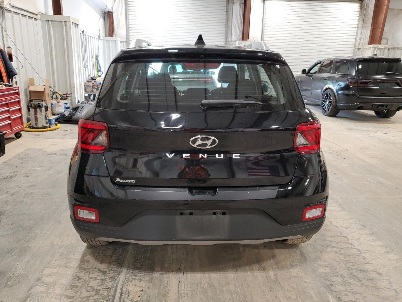 2022 Hyundai Venue Sel VIN: KMHRC8A36NU150227 Lot: 62515365