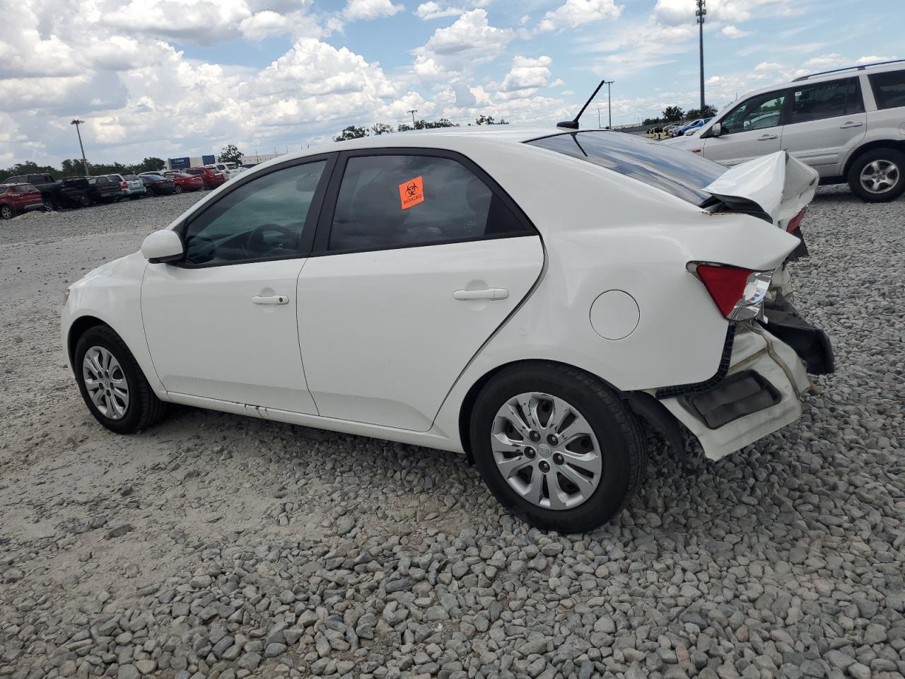 KIA FORTE 2013 VIN KNAFT4A22D5705252 фото 2