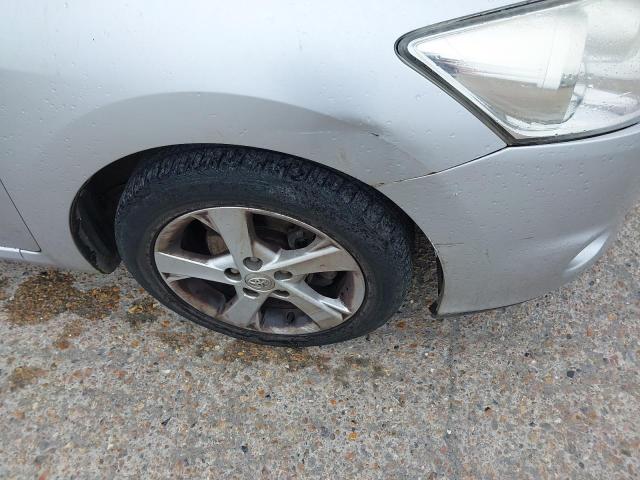 2011 TOYOTA AURIS TR