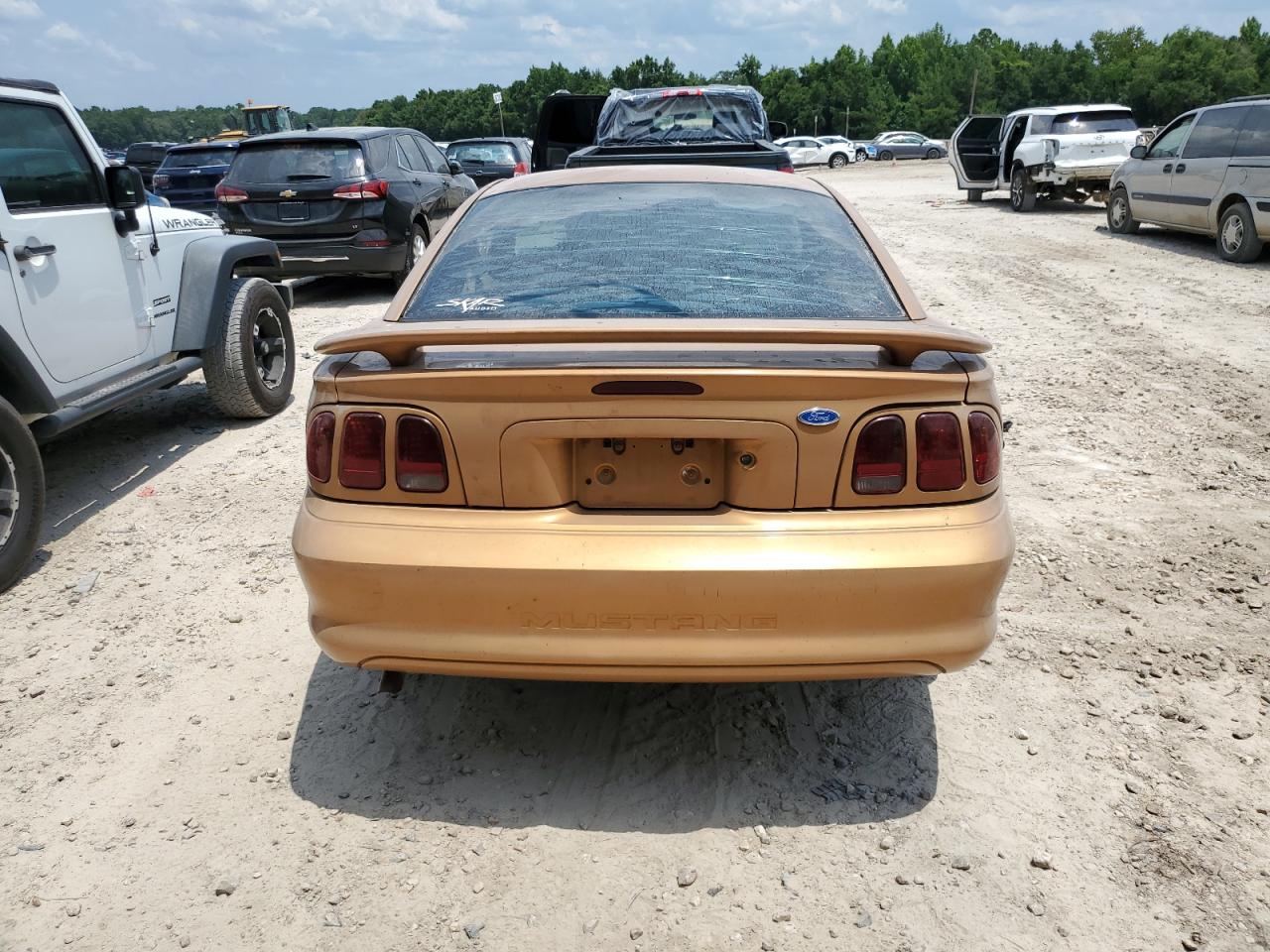 1997 Ford Mustang VIN: 1FALP4047VF152855 Lot: 62348185