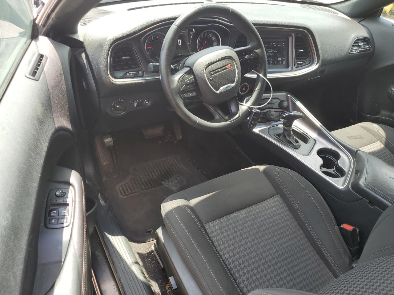 2018 Dodge Challenger Sxt VIN: 2C3CDZAG9JH199665 Lot: 62109125