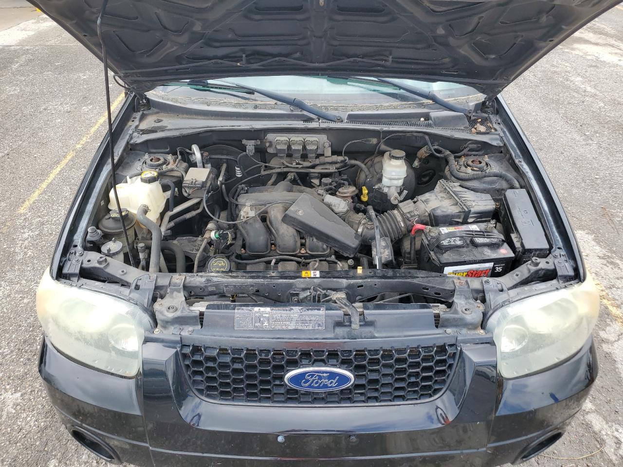 2005 Ford Escape Limited VIN: 1FMYU94145KE17773 Lot: 60451635