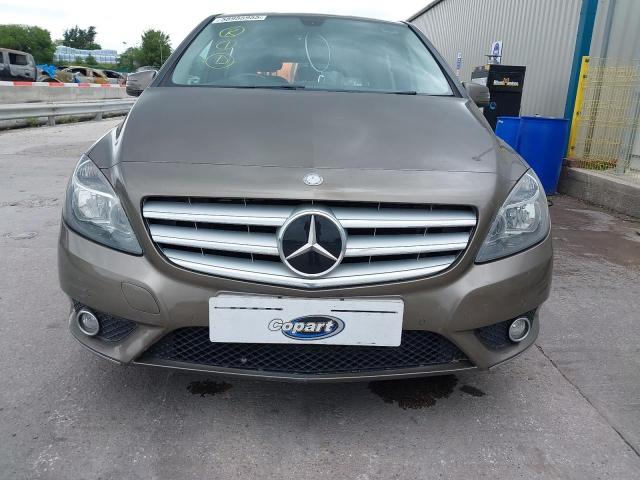 2014 MERCEDES BENZ B180 BLUEE