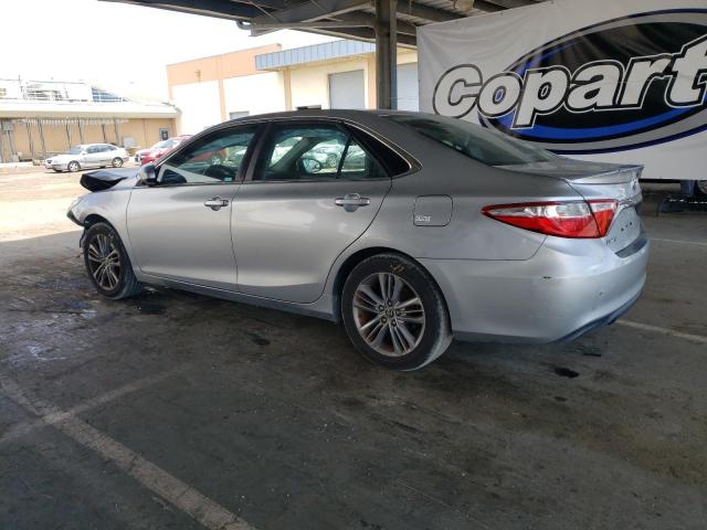  TOYOTA CAMRY 2015 Srebrny