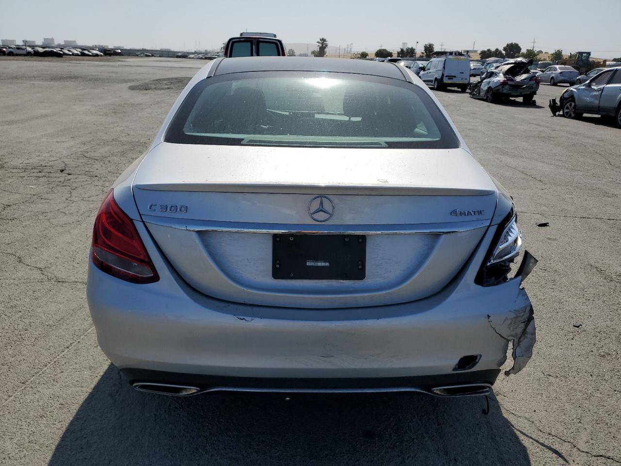 2016 Mercedes-Benz C 300 4Matic VIN: 55SWF4KB7GU099957 Lot: 58439645