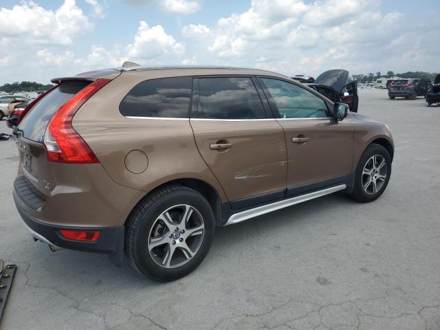 Parquets VOLVO XC60 2013 Brązowy