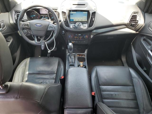  FORD ESCAPE 2018 Srebrny