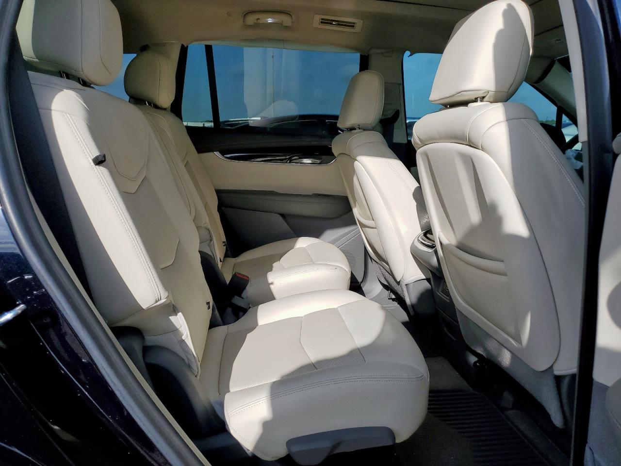 2022 Cadillac Xt6 Premium Luxury VIN: 1GYKPCRS1NZ152828 Lot: 61094295