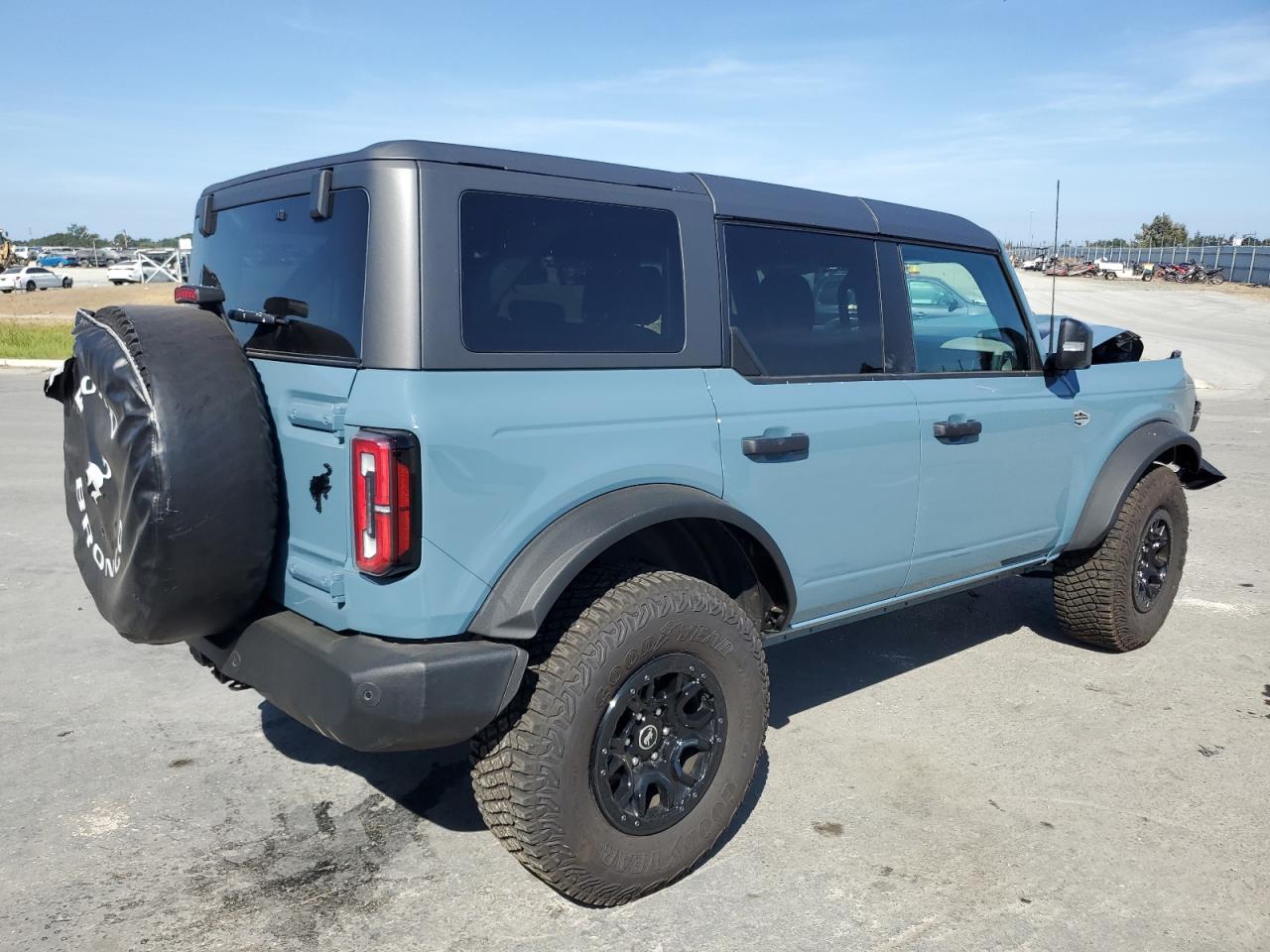 FORD BRONCO 2023 VIN 1FMEE5DP6PLB88412 zdjęcie 3