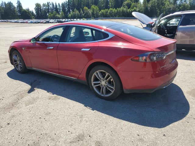 Хетчбеки TESLA MODEL S 2015 Червоний