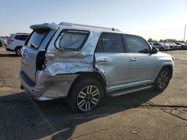  TOYOTA 4RUNNER 2017 Серебристый