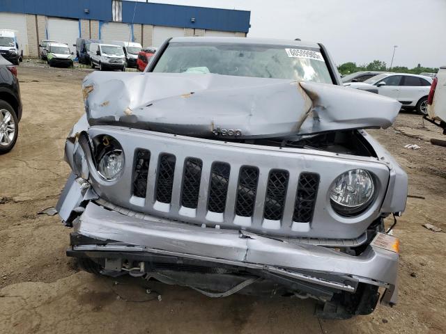  JEEP PATRIOT 2015 Srebrny