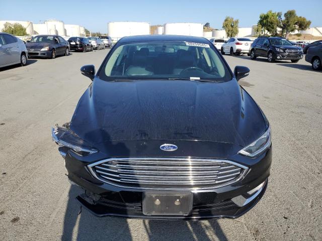  FORD FUSION 2017 Czarny