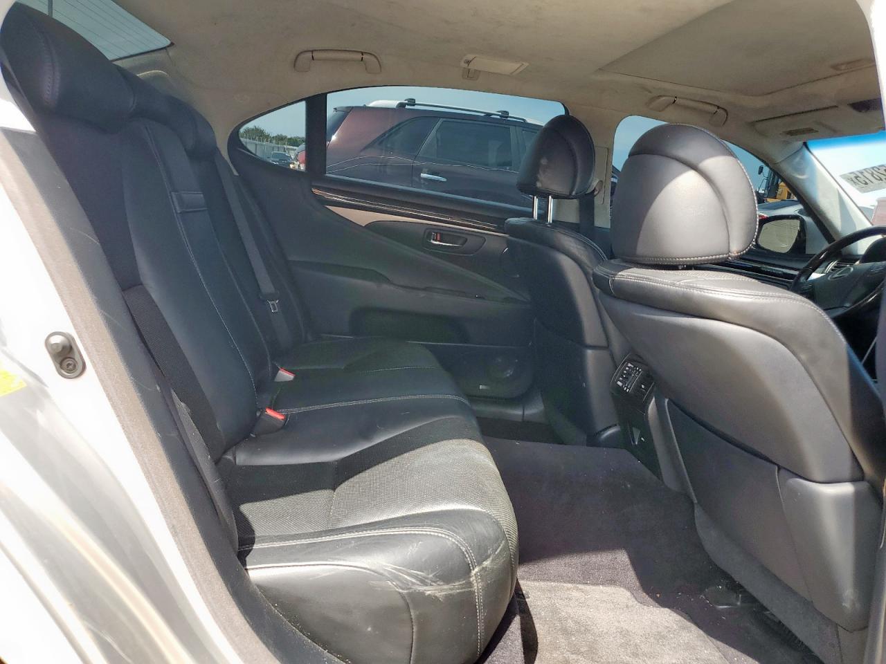 2015 Lexus Ls 460L VIN: JTHGL5EF0F5054330 Lot: 58452815