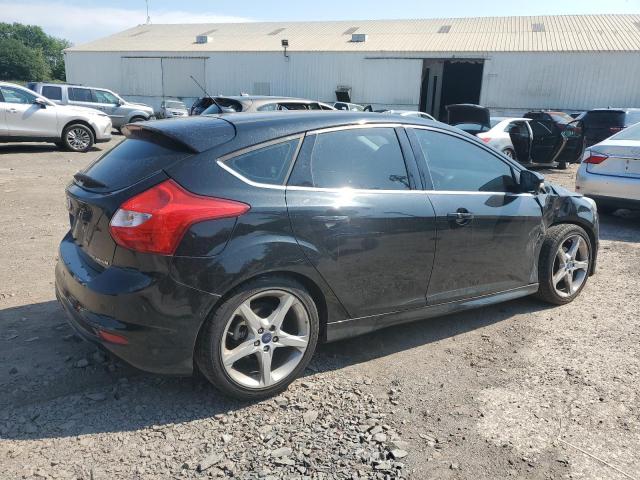 FORD FOCUS 2014 Черный