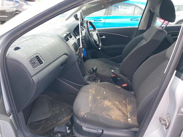 2015 VOLKSWAGEN POLO SE