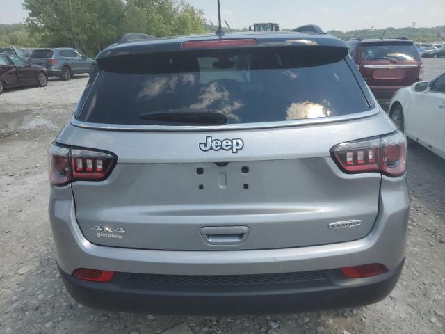  JEEP COMPASS 2018 Серый