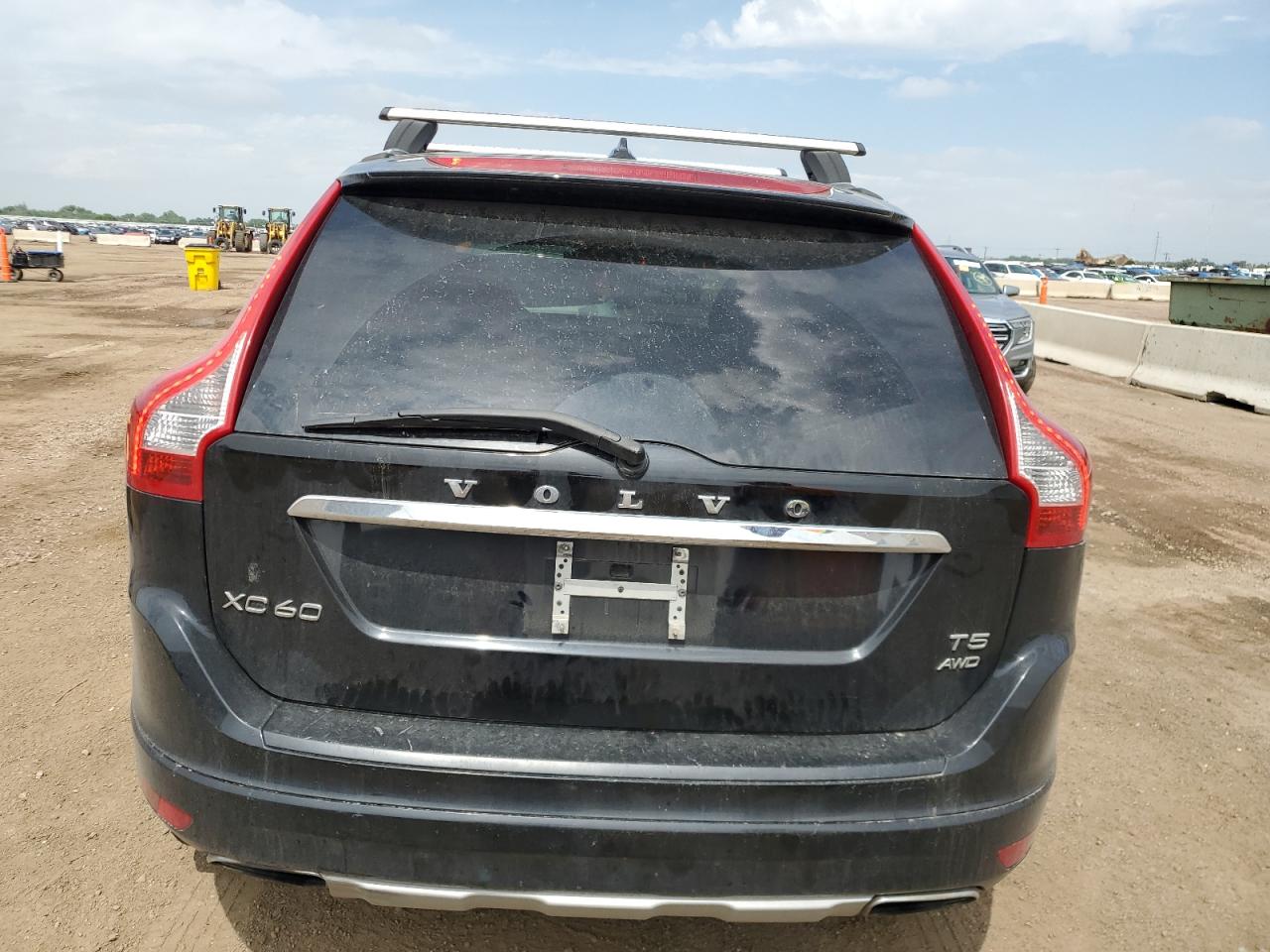 2016 Volvo Xc60 T5 Premier VIN: YV4612RK2G2832667 Lot: 62451485