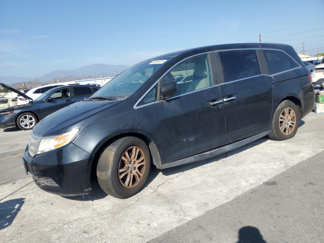 2013 Honda Odyssey Ex for Sale in Sun Valley, CA - Side