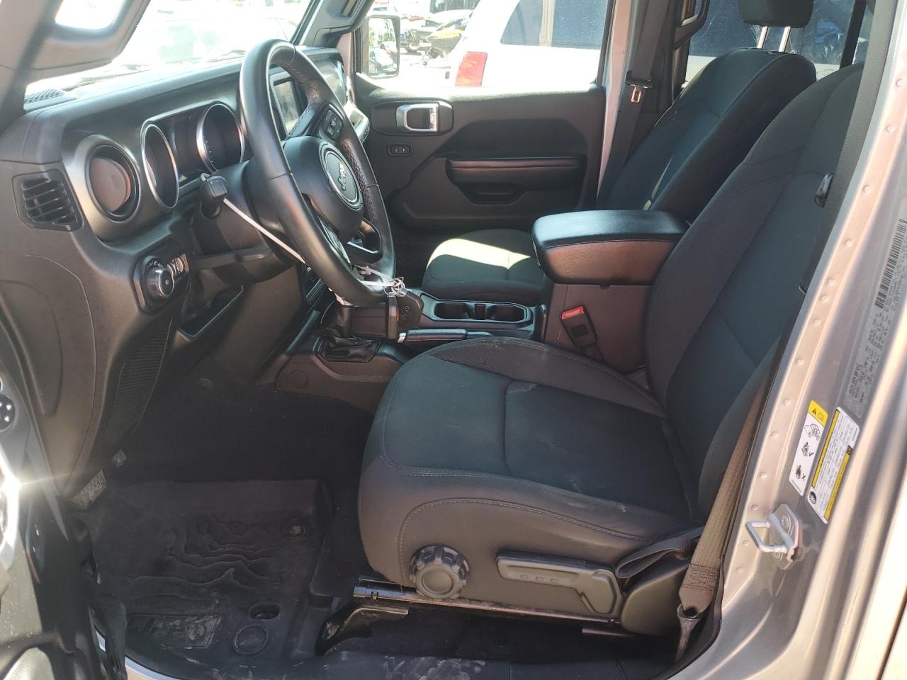 2019 Jeep Wrangler Unlimited Sport VIN: 1C4HJXDGXKW556946 Lot: 63013645