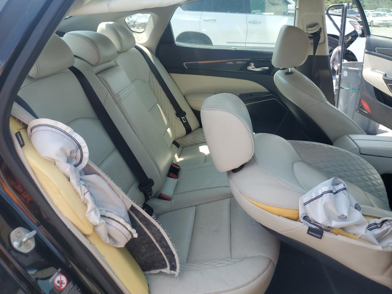 2017 Kia Cadenza Premium VIN: KNALC4J10H5064912 Lot: 62756835