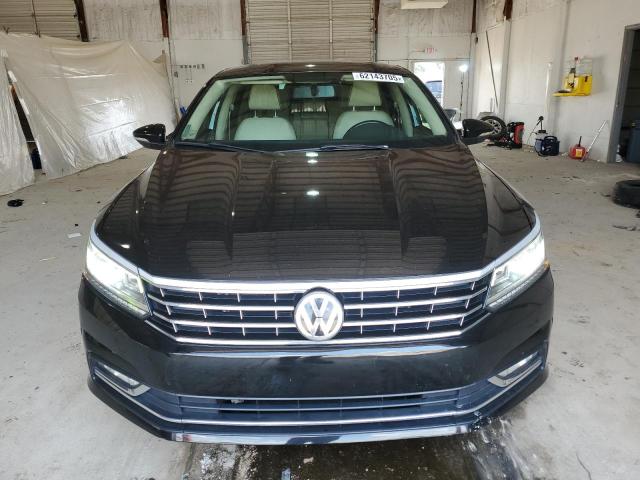  VOLKSWAGEN PASSAT 2016 Black