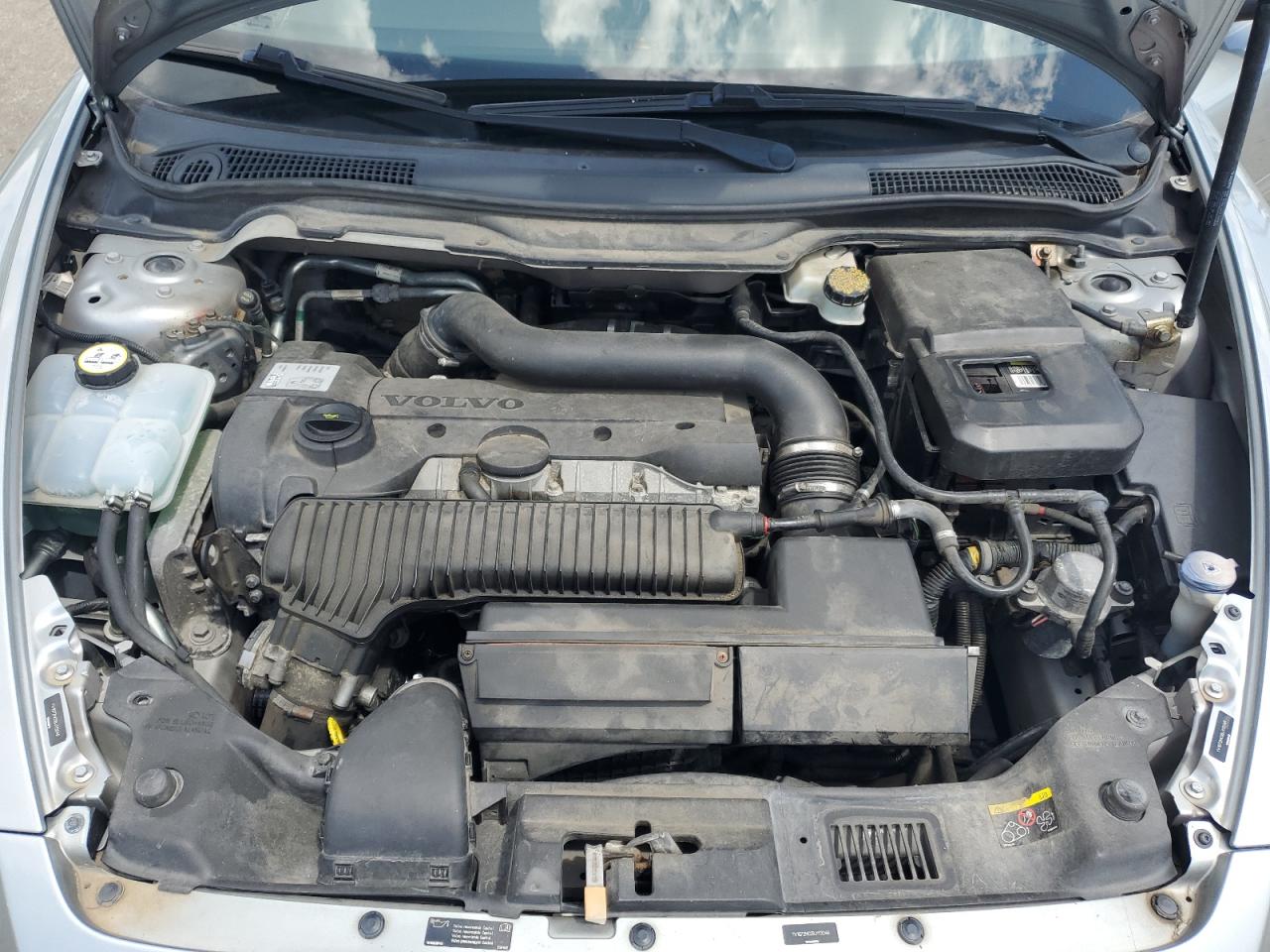 2011 Volvo C70 T5 VIN: YV1672MC0BJ113248 Lot: 61896955