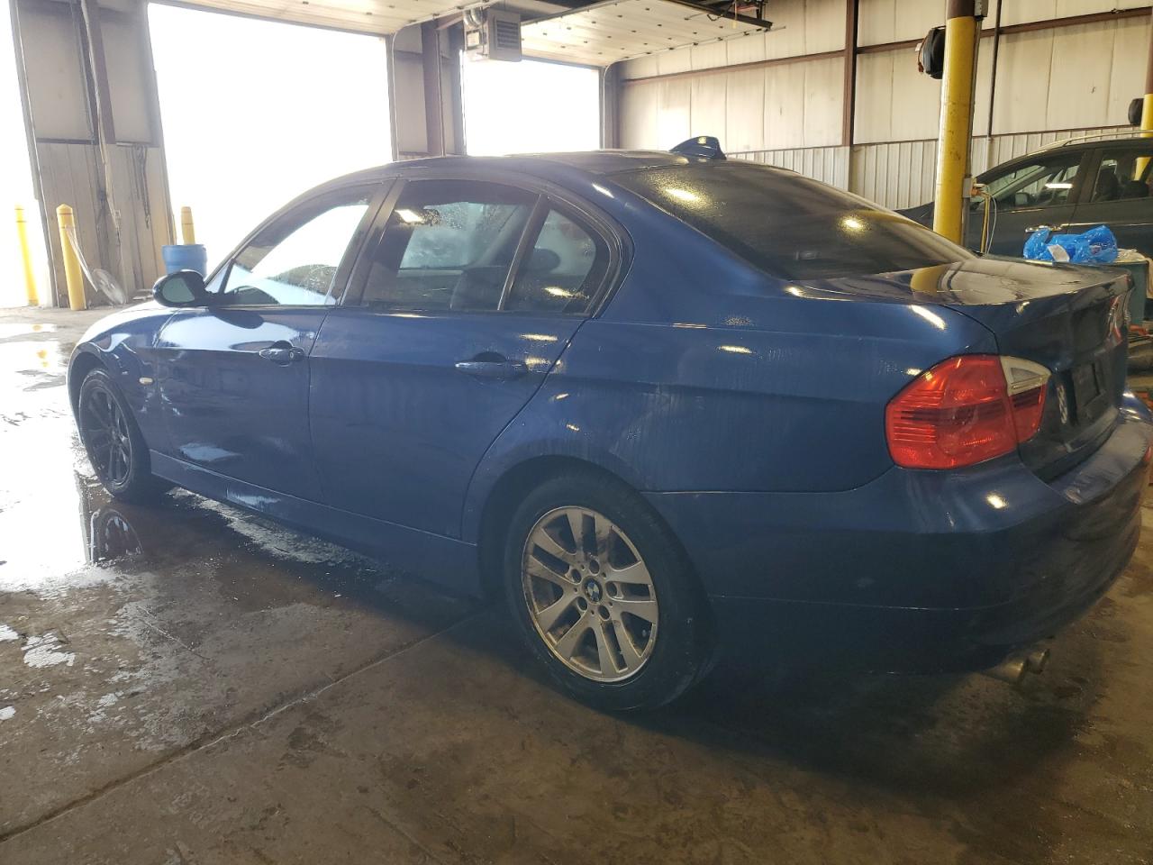 wbava33527kx81918 WBAVA33527KX81918 2007 BMW 328 I