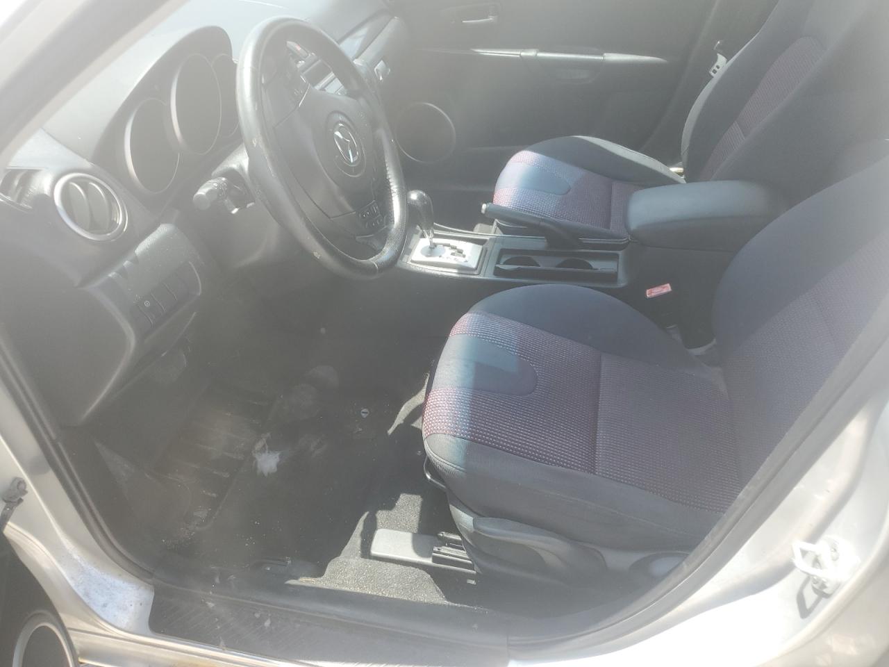 2004 Mazda 3 S VIN: JM1BK123141198216 Lot: 60798815
