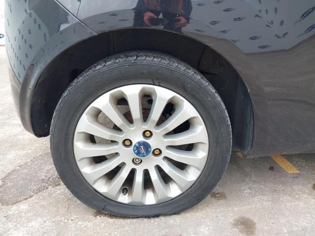 2011 FORD KA ZETEC T