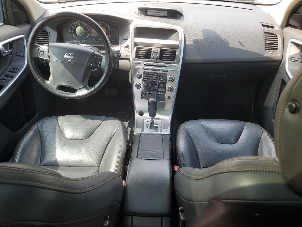 2010 Volvo Xc60 3.2 VIN: YV4982DZ3A2126375 Lot: 63061375