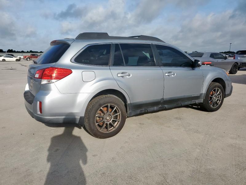  SUBARU LEGACY 2013 Srebrny