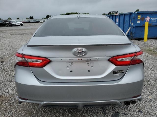  TOYOTA CAMRY 2019 Srebrny
