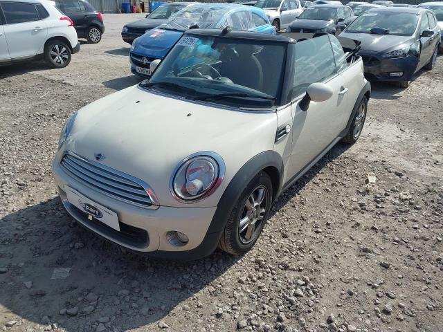 MINI ONE 2013