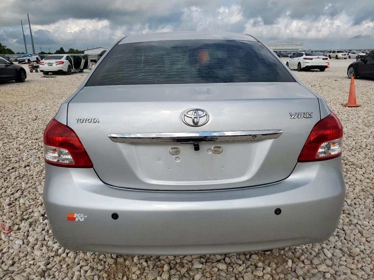 2008 Toyota Yaris VIN: JTDBT923781218714 Lot: 62385315