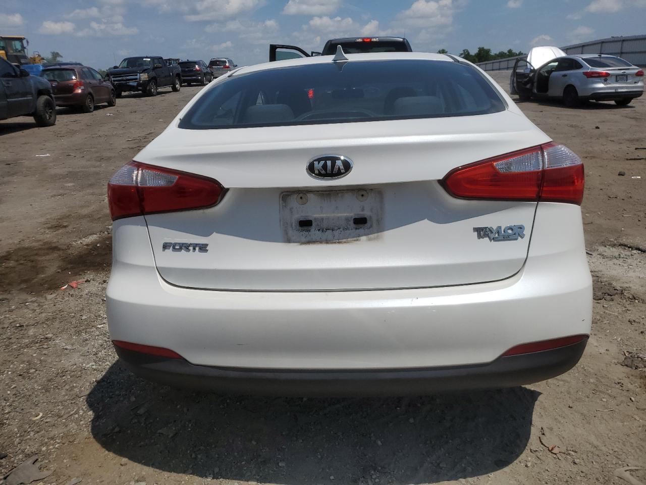 2015 Kia Forte Lx VIN: KNAFX4A69F5323035 Lot: 62739205