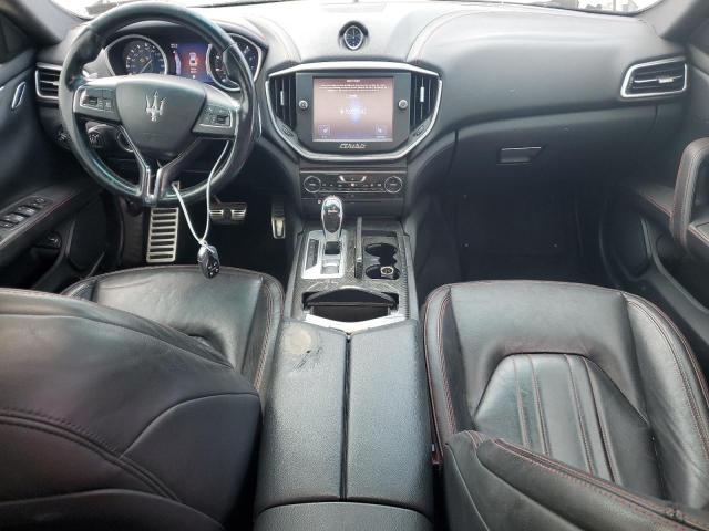 Sedans MASERATI ALL MODELS 2015 Srebrny