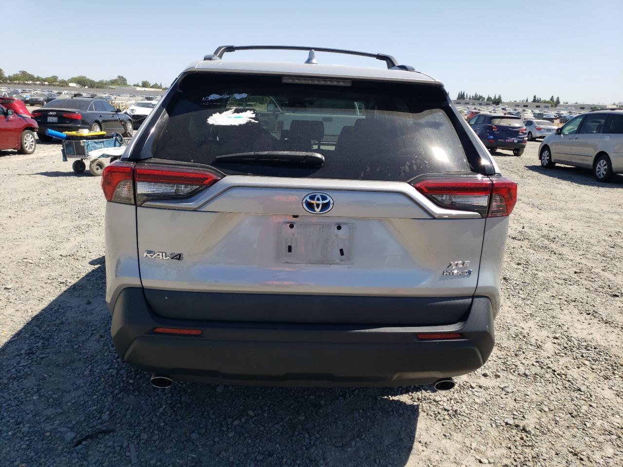 2020 Toyota Rav4 Xle VIN: 2T3RWRFV8LW075123 Lot: 62958255