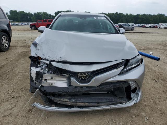  TOYOTA CAMRY 2018 Серебристый