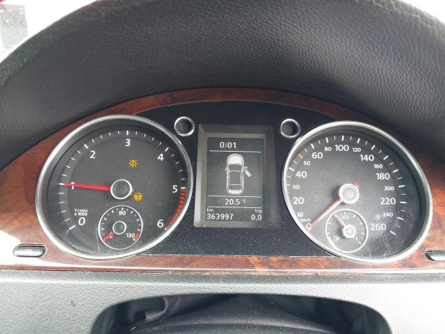 2010 VOLKSWAGEN PASSAT