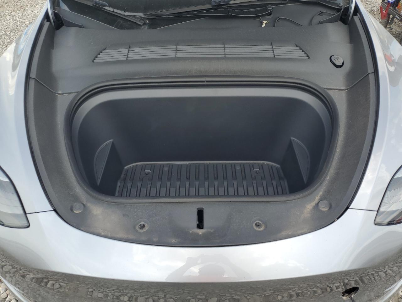 TESLA MODEL Y 2024 VIN 7SAYGDEF0RA293044 фото 12