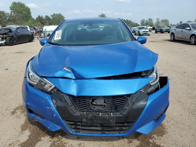 NISSAN VERSA 2021 Granatowy