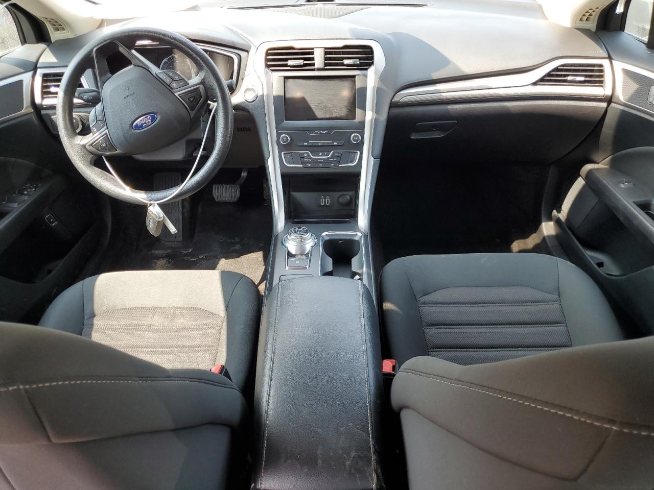 2019 Ford Fusion Se VIN: 3FA6P0LU6KR103775 Lot: 57751855