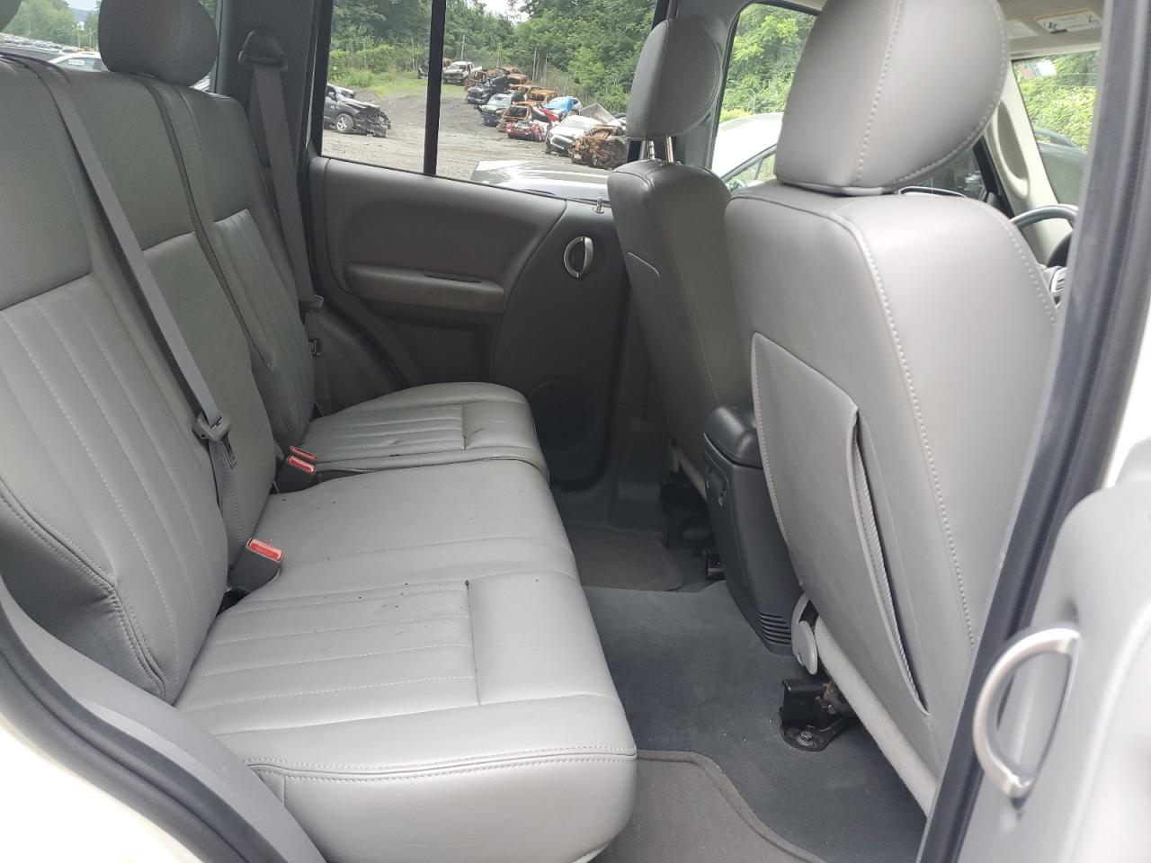 JEEP LIBERTY 2005 VIN 1J8GL58K95W626135 zdjęcie 11