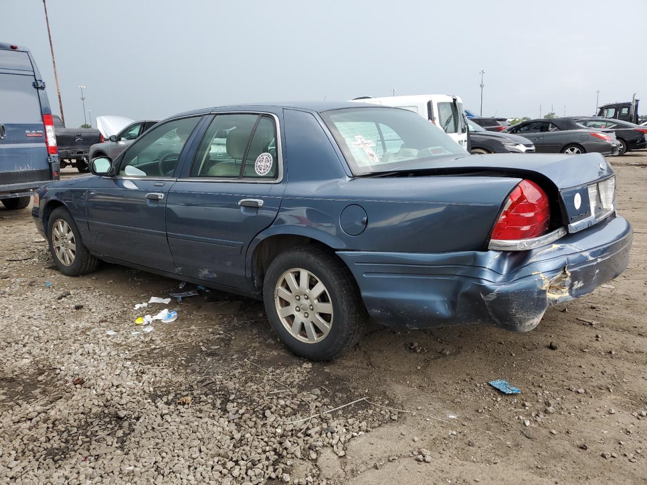 FORD CROWN VIC 2008 VIN 2FAFP74VX8X104034 zdjęcie 2