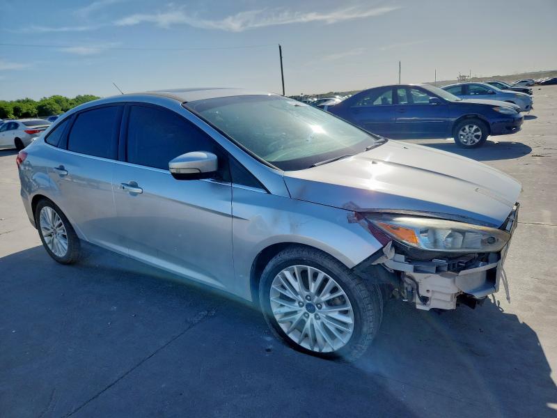  FORD FOCUS 2017 Серебристый